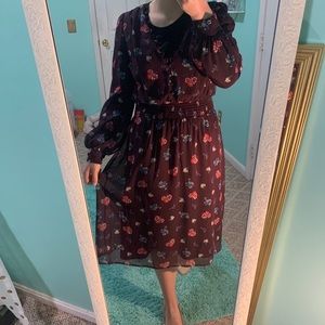 Super cute midi floral dress puff sleeve